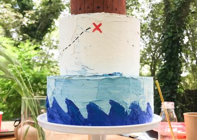 Pastel de cumpleaños de temática de piratas