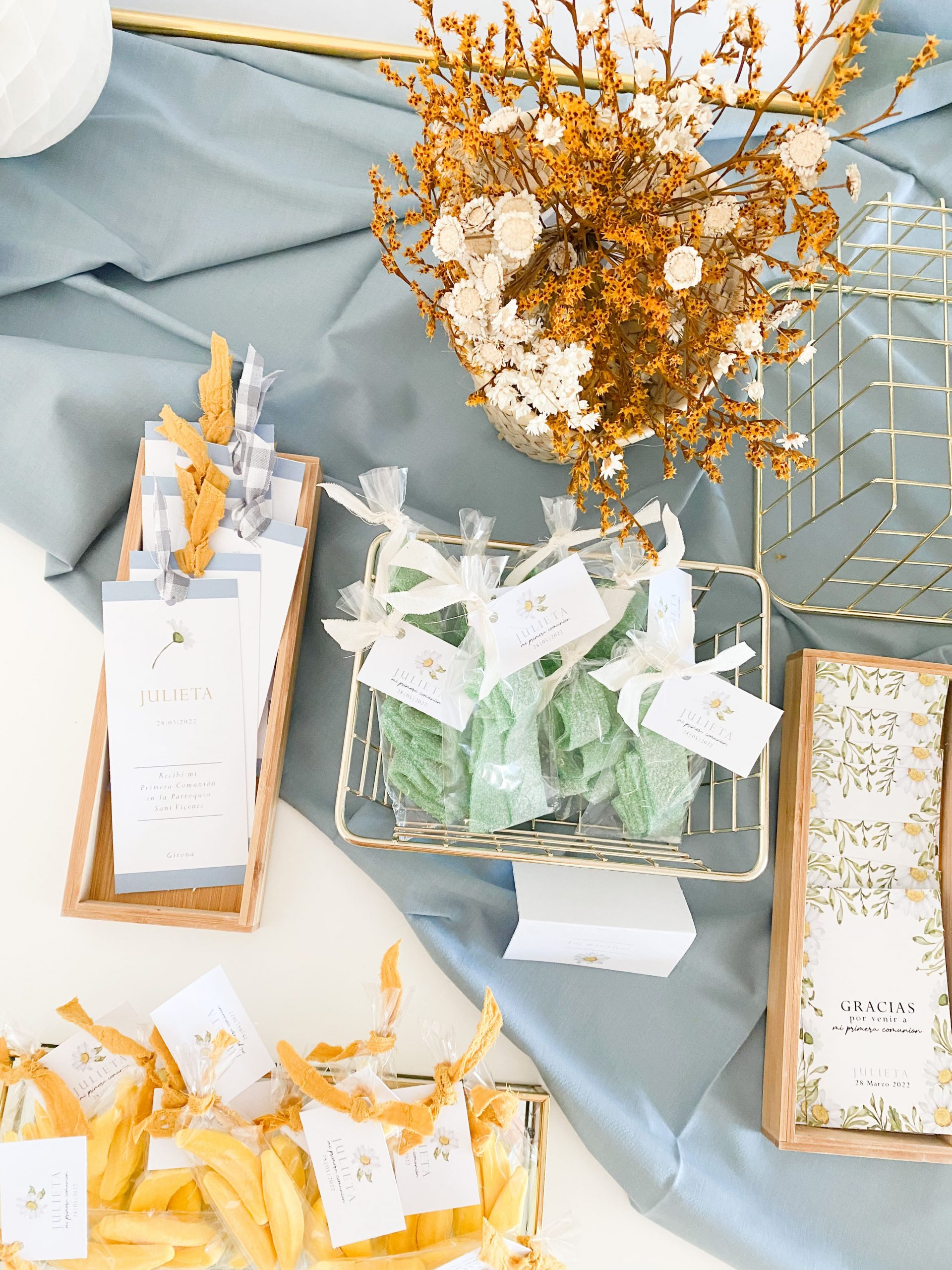 detalles-caja-magica-comunion-margaritas